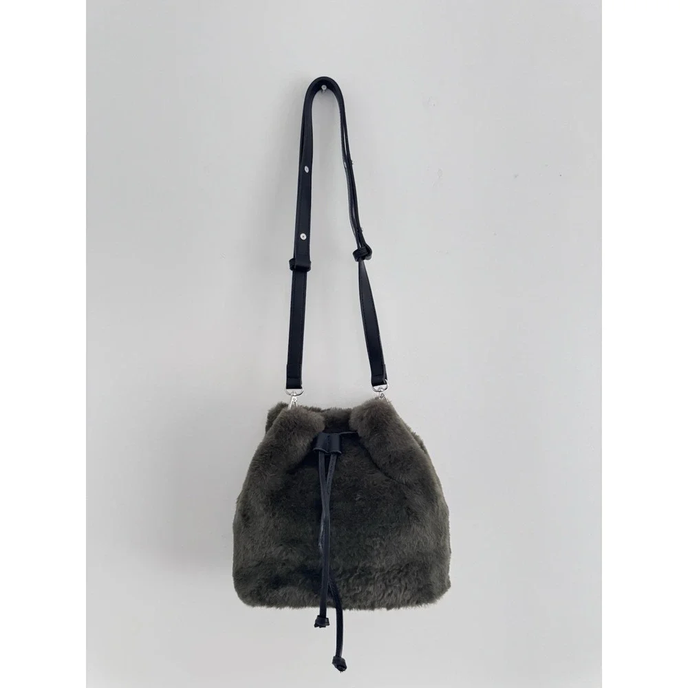 House of‎ Harlow 1960 Faux Fur Bucket Crossbody Purse Bag